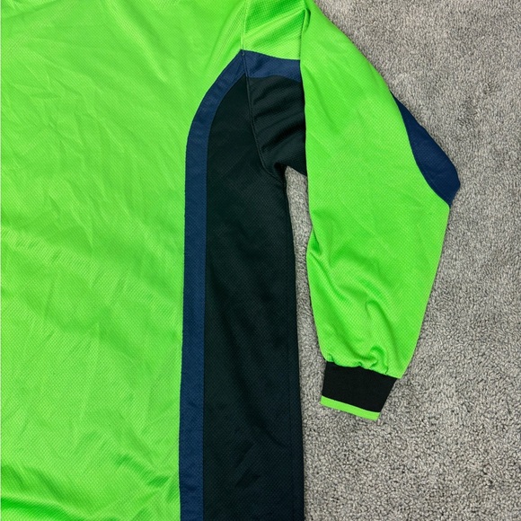 Y2k 2000s lime green center‎ reebok logo soccer goalkeeper jersey - Picture 5 of 5